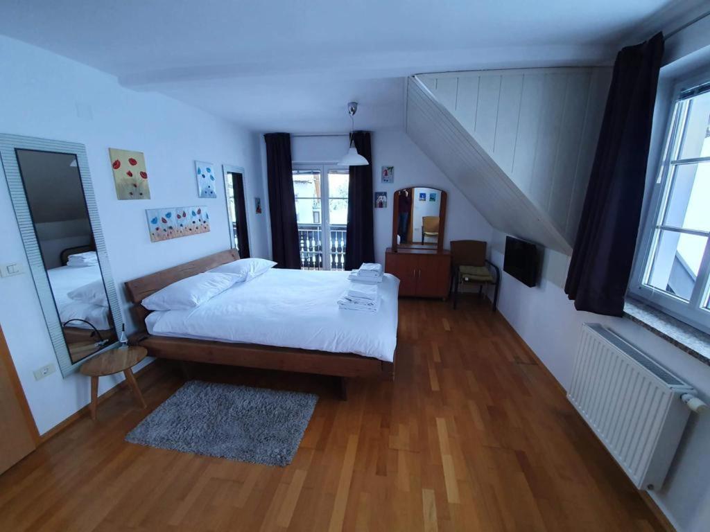 Apartman Irvin Kranjska Gora Buitenkant foto